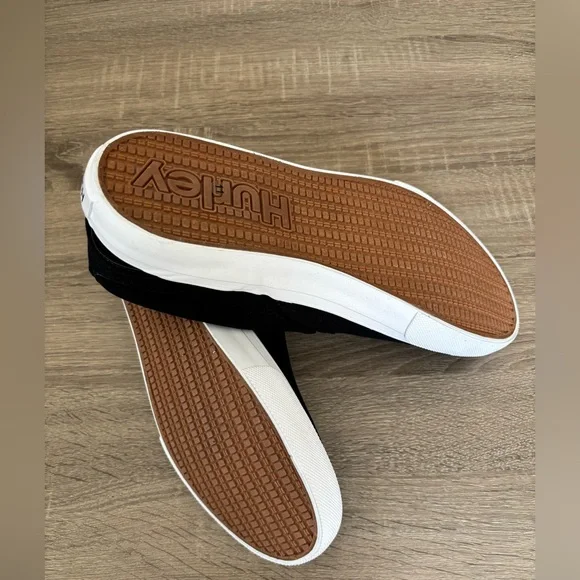 NWOT Hurley Men's Black Slip-On Shoes - Picture 5 of 6